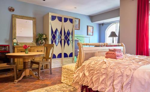Beverly Hills House | Beverly Hills Spanish