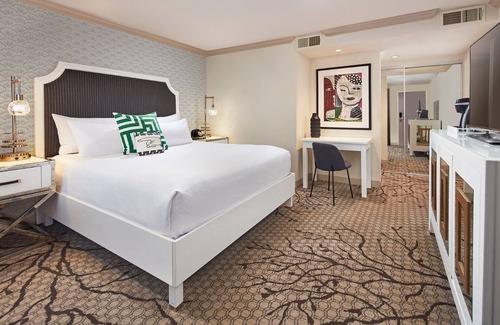 Pico - Robertson Hotel | Beverly Hills Stay | 1 Unit | Near Robertson Blvd