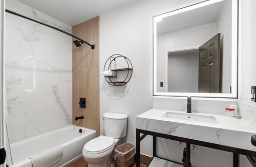 Fairfax District Hotel | Beverly Inn