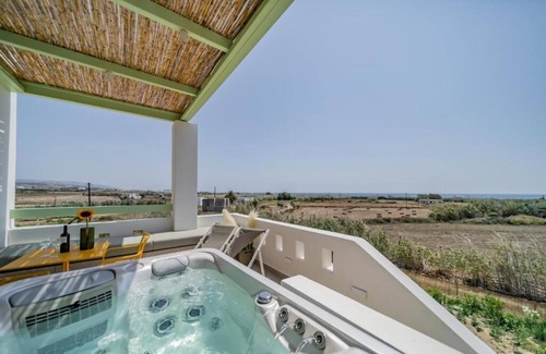 Irakleia Apartment | BH057 - C - Suite Naxos