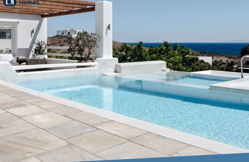 Kamari Villa | BH602 - C - Villa Santorini /coordinates: 36.439803, 25.446853