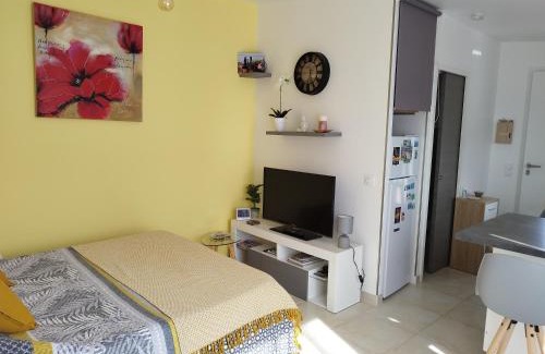 Vacqueyras Apartment | Bienvenue au Dormidou en Provence !
