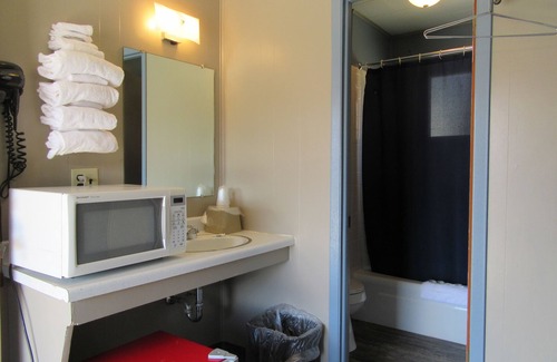 Cody Hotel | Big Bear Motel