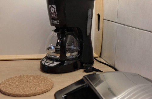 Longos House | BIG BLUE SEA IN GREEN