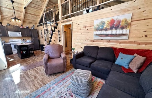 Heber Cabin | Big Buck | Micro-cottage Loft Lakes nearby