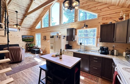Heber Cabin | Big Buck | Micro-cottage Loft Lakes nearby