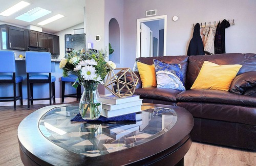 Page House | Big estate/3 Kings/2 private yards/Grill/Games/Fire pit & table/Dogs welcome