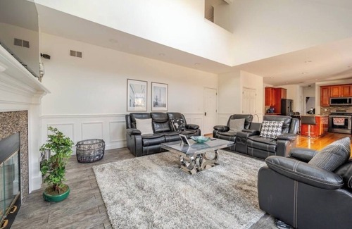 Yaphank House | BIG home with hot tub, sleeps 10 guests