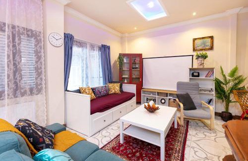 Konak Apartment | Big House for Groups Near Elevator