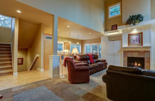 RiverWild House | Big Pine Home on Deschutes River Trail