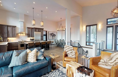 Big Sky House | Big Sky Vacation Rentals: MVC Speaking Eagle - Pet Friendly!