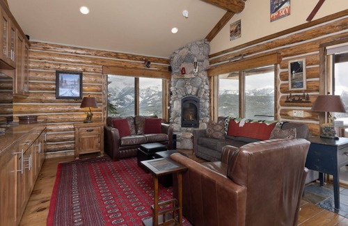 Big Sky Cabin | Big Sky Vacation Rentals: Cowboy Heaven Cabin 13 Bandit