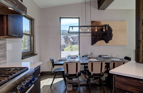 Big Sky Ski Chalet | Big Sky Vacation Rentals: Homestead 6 Claim Jumper
