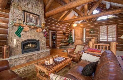 The Highlands House | Big Timber Lodge by Ski Country Resorts