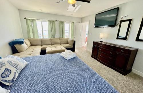 Willoughby Spit House | Big Waterfront House with Amazing View and Swim Deck home