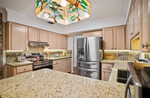 Isle of Palms House | Big Wheelchair Accessible Home Close to Beach/Mayo with Zen Den and Fenced Yard