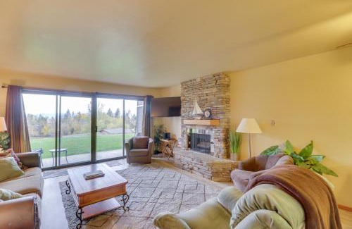 Bigfork Apartment | Bigfork Condo with Hot Tub Access, By Lake!