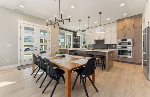 Chelan House | Bighorn & Bluebell at Chelan Lookout Vacation Rentals