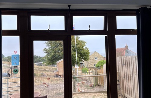 Newport Cottage | Bike Shed, 1-bed Cottage, Sleeps 2, Pet Friendly