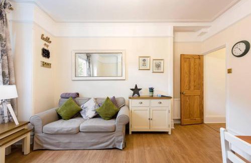 West Harrow Apartment | Bikki Apartments - 2 Bedroom self contained