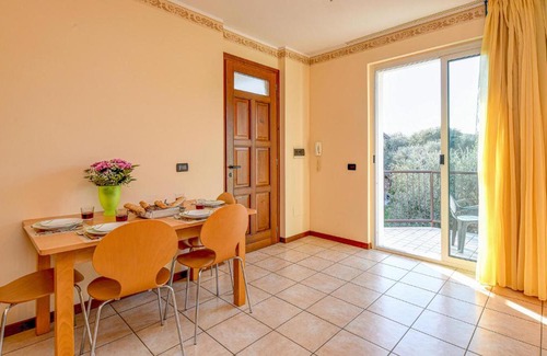 Toscolano Maderno Apartment | Bilo 4 pax - Apt 4