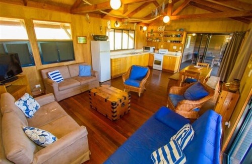 Seventeen Seventy House | Bimbimbi - Two-Bedroom Rustic Holiday Hideaway with Gorgeous Views in Historic 1770