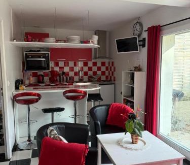 Coulommiers House | Birchbank Cottage - Disney 30min