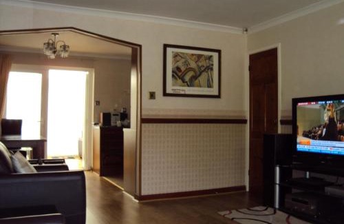 Warrington House | Birchwood Private Room for Homestay