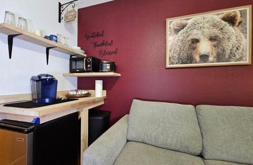 Saluda House | Bird's Nest cabin at Cabin Fever in NC