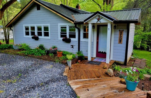 Waynesville House | Bird Song Cottage