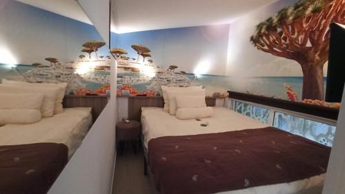 Playa del Ingles Resort | Birdcage Gay Men Resort and Lifestyle Hotel