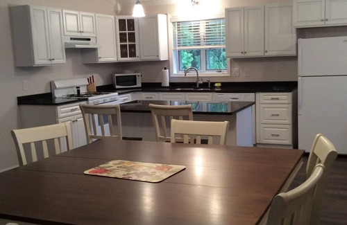 Westfield Apartment | Birds' Eye- 3/2 - Private Enty, Patio, A/C, Wi-Fi, Smart TV