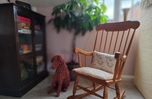 Twyford House | Birdsong Rural Winchester Twyford - 2BR, 5BR, 7BR - sleeps upto 14