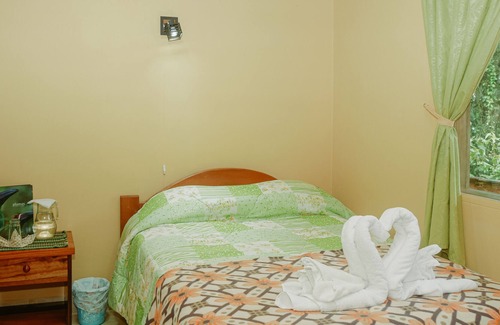 Mindo Cabin | Birdwatchers House y Lodge