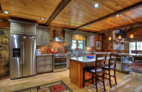 Rangeley House | Bishop | Amazing location on Rangeley Lake and close to downtown