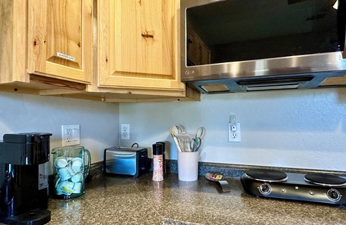 Heber Apartment | Bison Bungalow Studio Cozy Overgaard AZ Stay