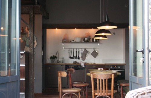 Lezan House | Bistrot vintage 'at grandma Leone'. heated pool
