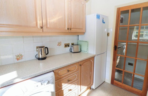 Akeld House | BIZZIE LIZZIE, pet friendly, with pool in Wooler