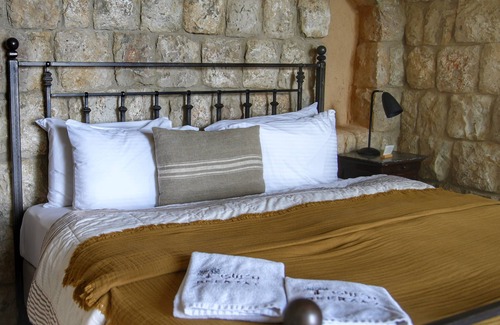 Deir Dourite Hotel | Bkerzay