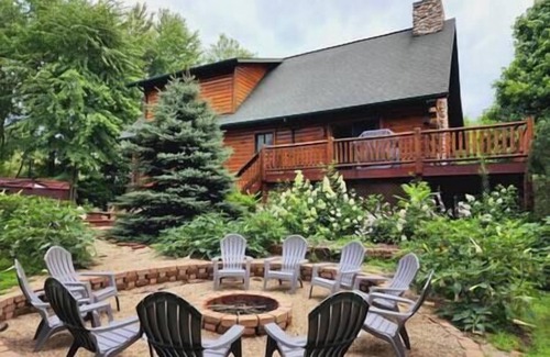 Geneva Township House | Black Bear Lodge-Hot Tub and Game Room