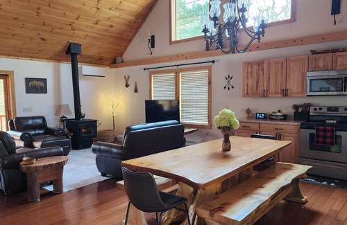 Chase Cabin | Black Bear Retreat-Hot Tub, Pet Friendly, Game Room