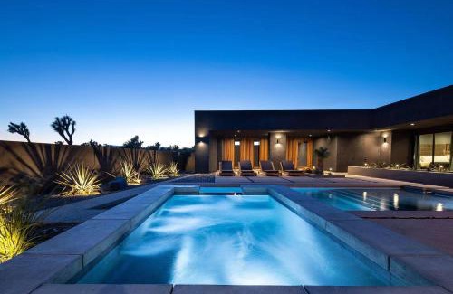 Yucca Valley House | Black C House Modern w pool spa