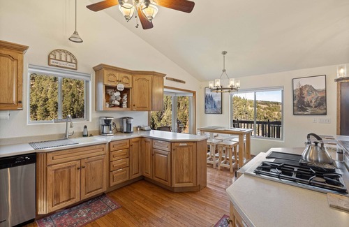 Deadwood House | Black Hills Adventures- Walk to Historic Deadwood- Trails- ATV- Skiing-Trolly