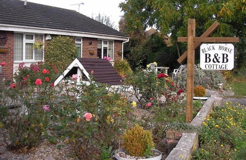 Dartford House | Black horse cottage