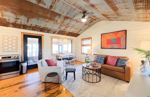 Newnata Cabin | Black Sheep Cabin ~ With Optional Casita