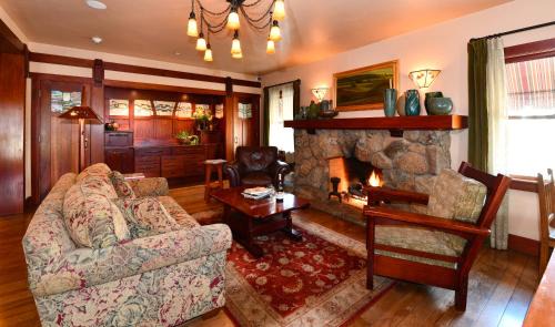 Downtown Napa Bed & Breakfast | Blackbird Inn