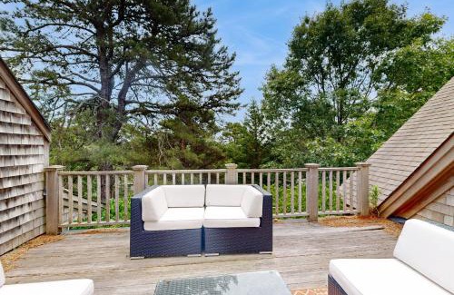 Wellfleet House | Blackfish Bungalow