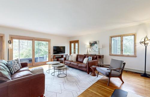 Wellfleet House | Blackfish Bungalow