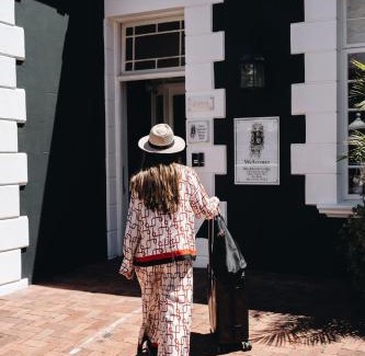 Three Anchor Bay Cabin | Blackheath Lodge by The Oyster Collection