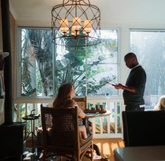 Three Anchor Bay Cabin | Blackheath Lodge by The Oyster Collection